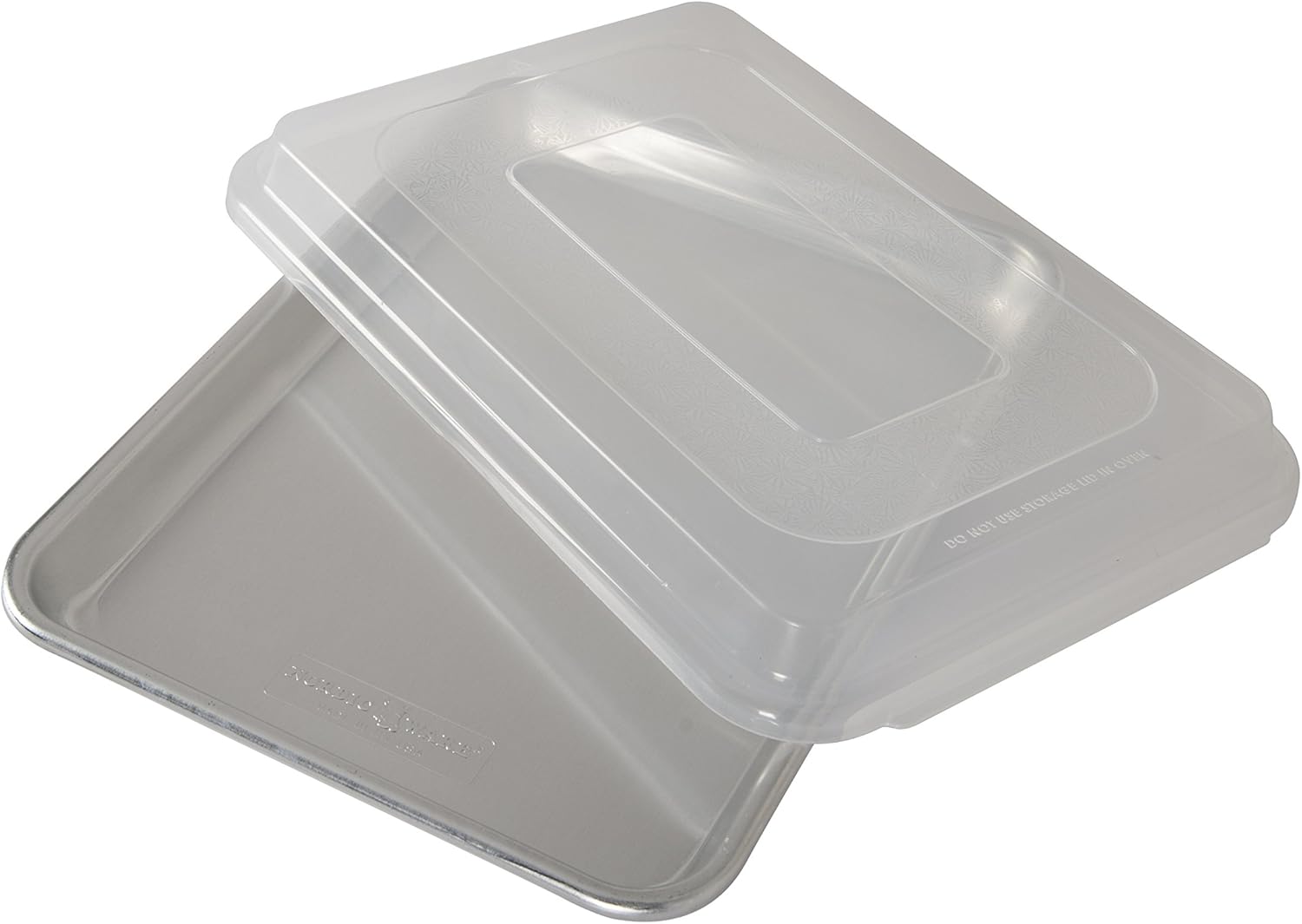 Nordic Ware Natural Aluminum Commercial Baker's Quarter Sheet with Lid