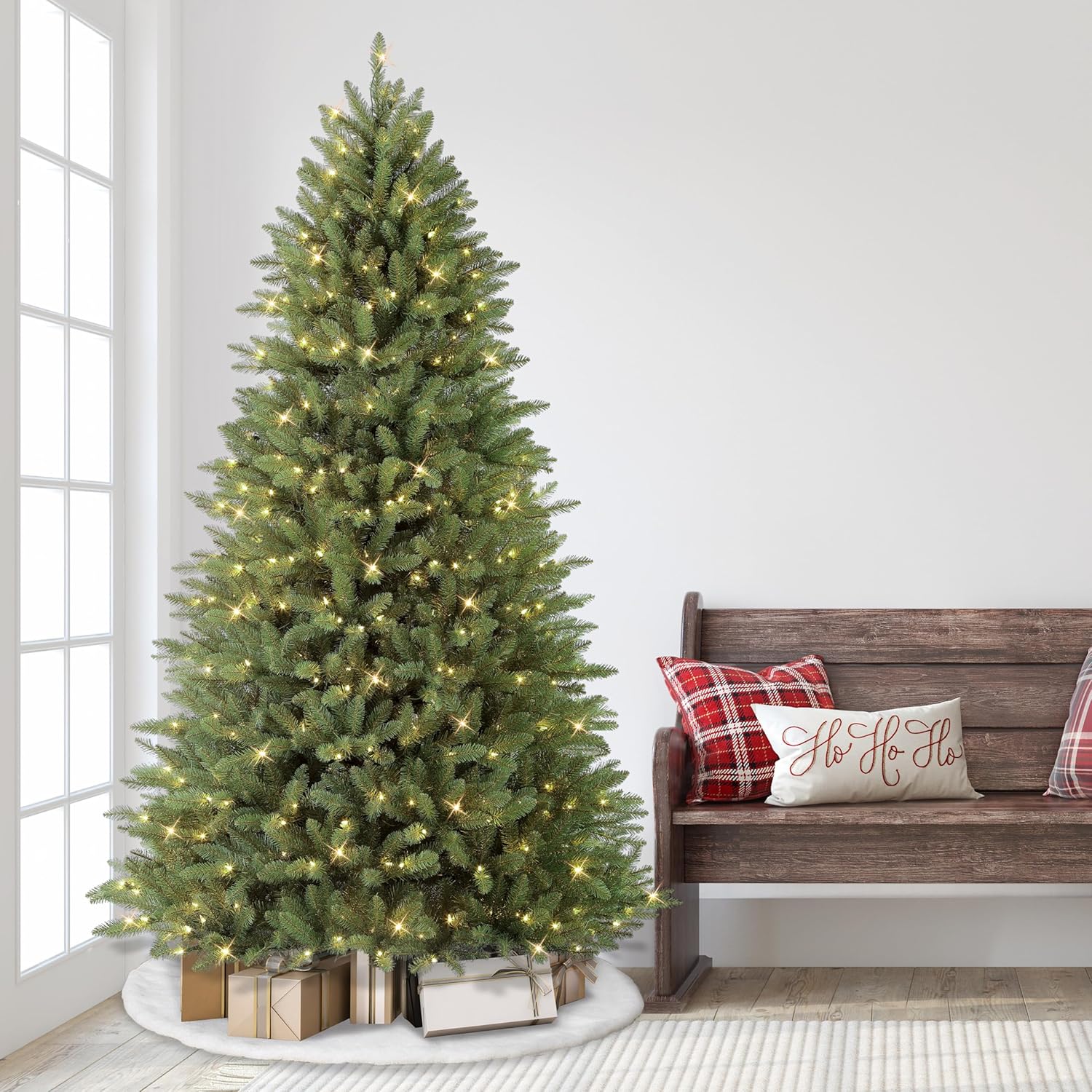 7.5 ft Pre-Lit Fraser Fir Artificial Christmas Tree with 600 Clear Lights S676