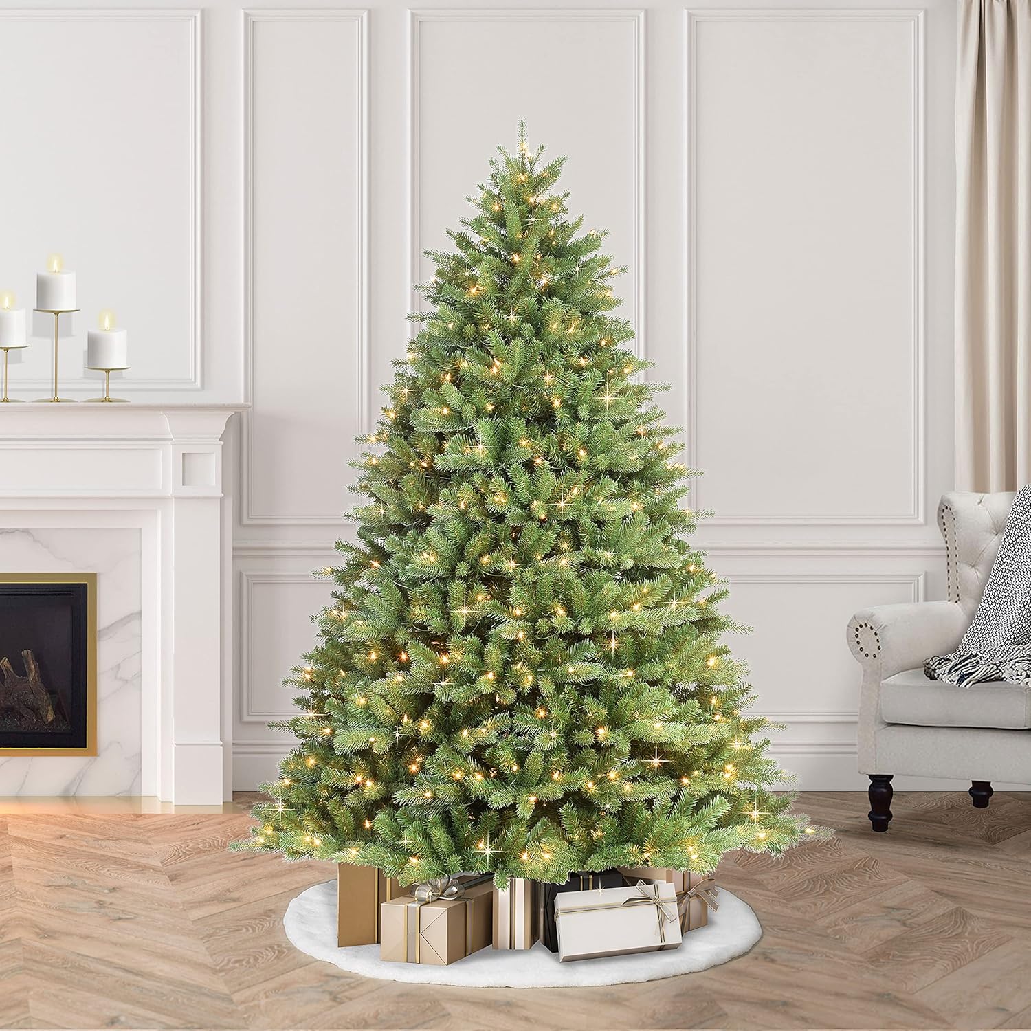 7.5 ft Pre-Lit Douglas Fir Artificial Christmas Tree with 800 Clear Lights N5194