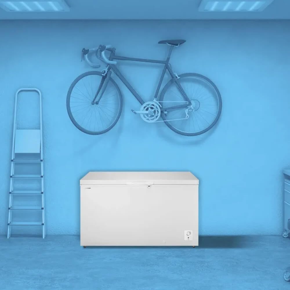 White Chest Freezer 14.7 Cu. Ft. E968