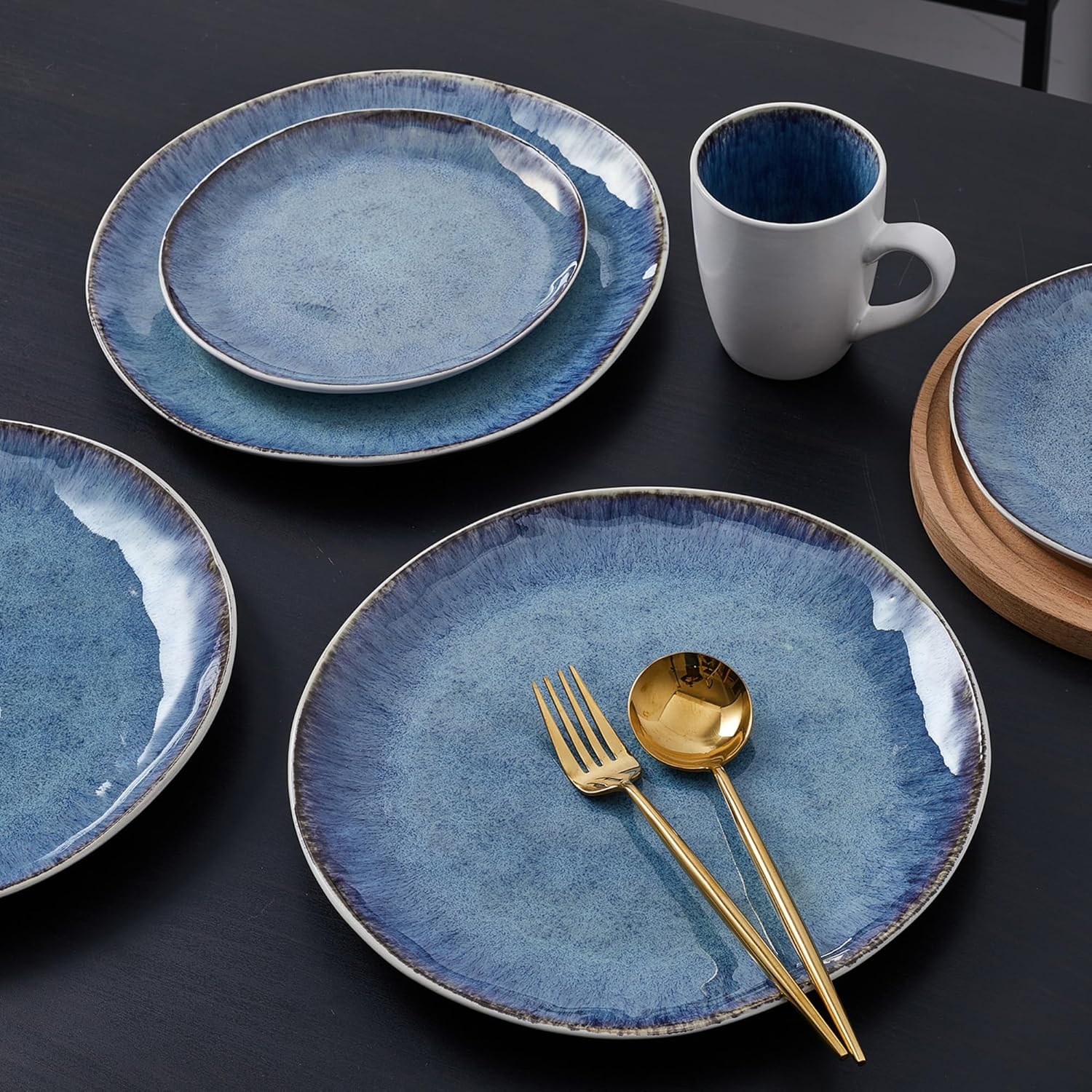 Blue Stoneware Dinnerware Set, 16-Piece X6825