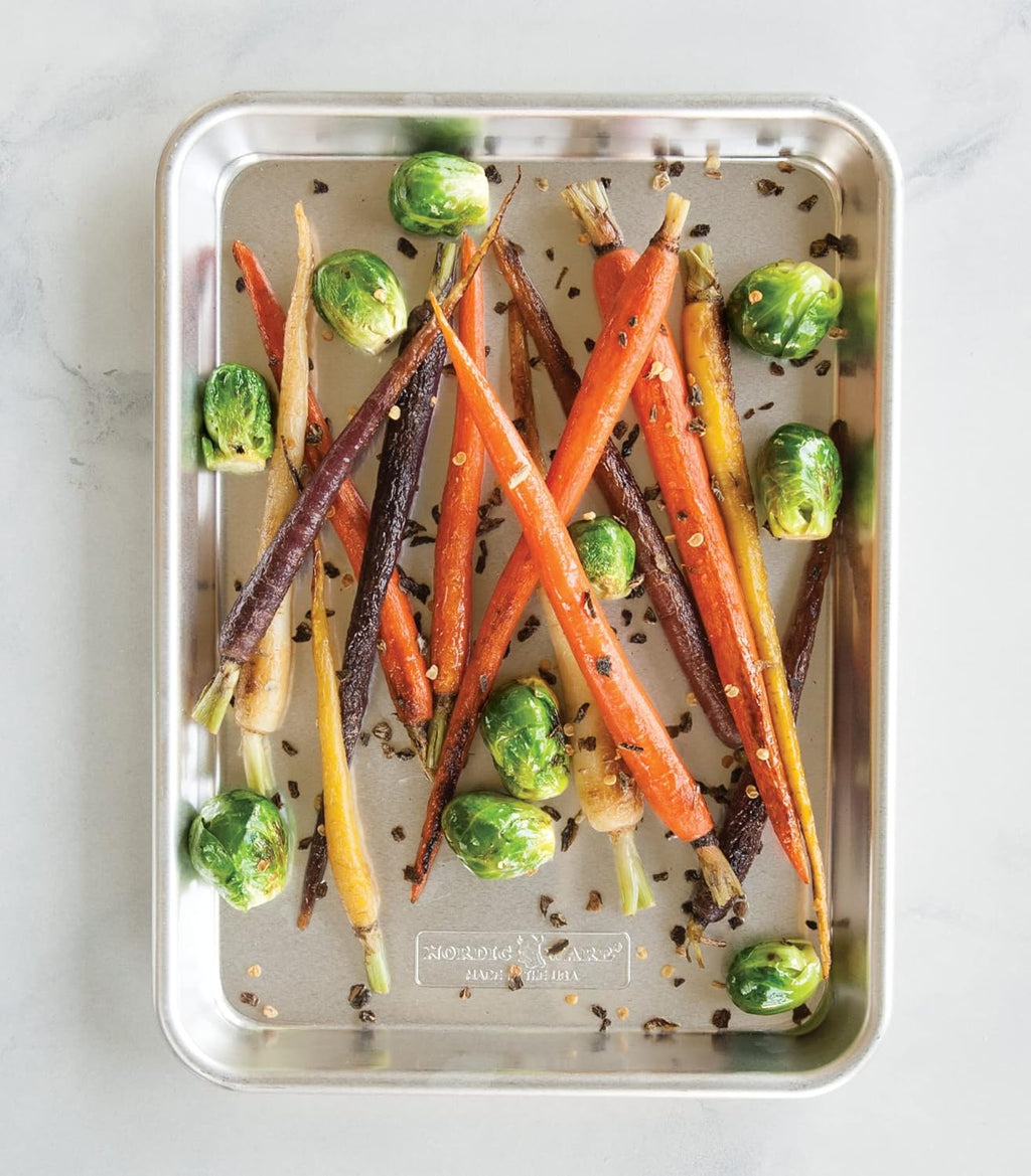 Aluminum Quarter Sheet Pan with Lid B165