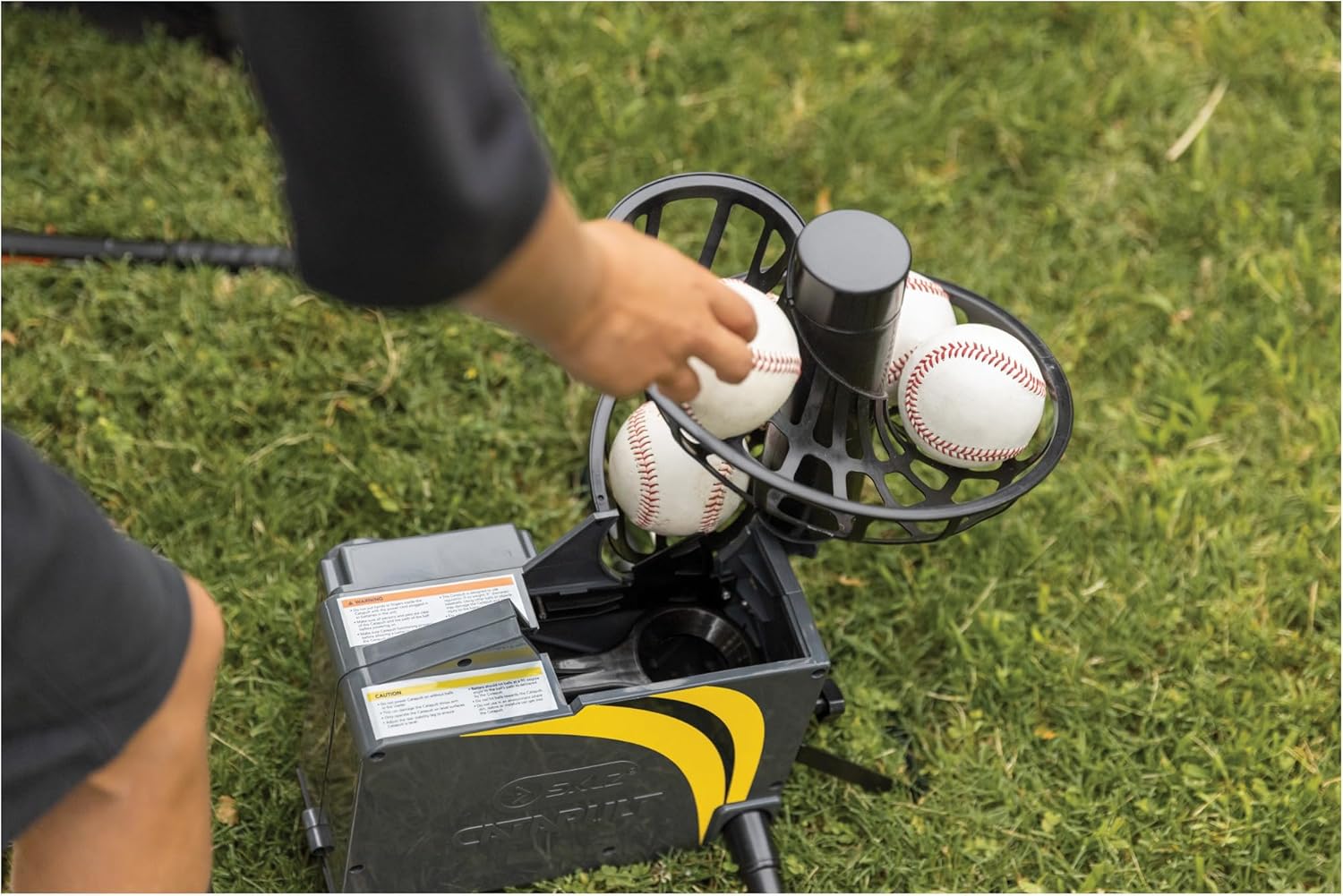 Soft Toss Pitching Machine with Vault Net Bundle I2502