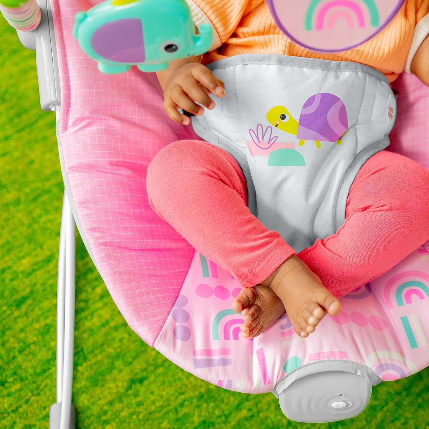 Portable Baby Bouncer with Vibrating Infant Seat and Toy Bar Y985