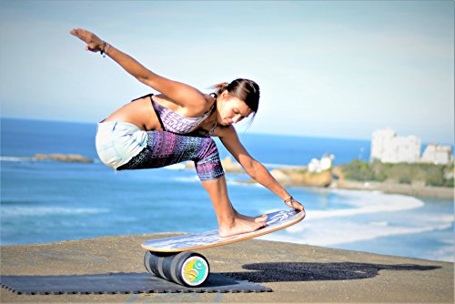 Balance Board with Non-Slip Deck and Roller Z53271